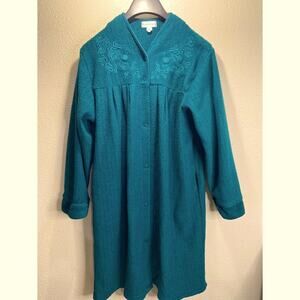 Miss Elaine Vintage Alpine Green Cottagecore Embroidered Nightgown Size M